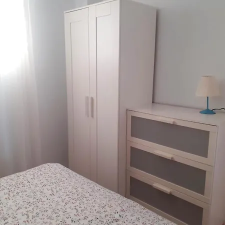 Edificio Miami Playa Burriana * Nerja