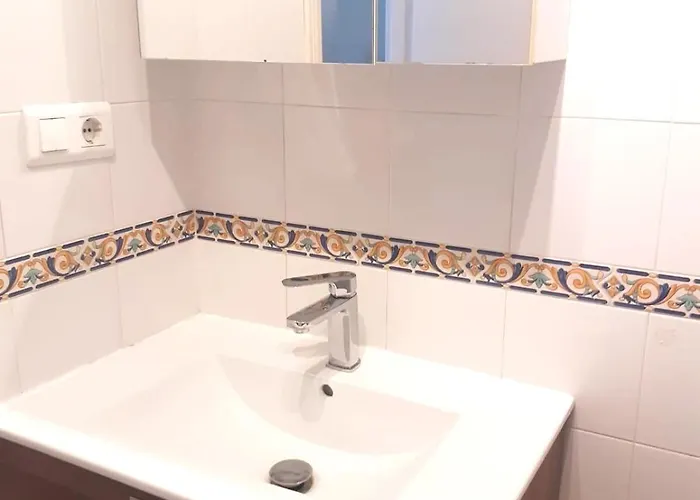 Edificio Miami Playa Burriana * Nerja