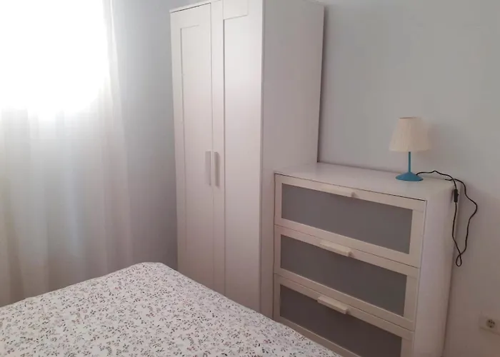 Edificio Miami Playa Burriana * Nerja